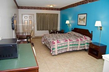 Texas Inn And Suites Citycenter At Utrgv Edinburg Dış mekan fotoğraf